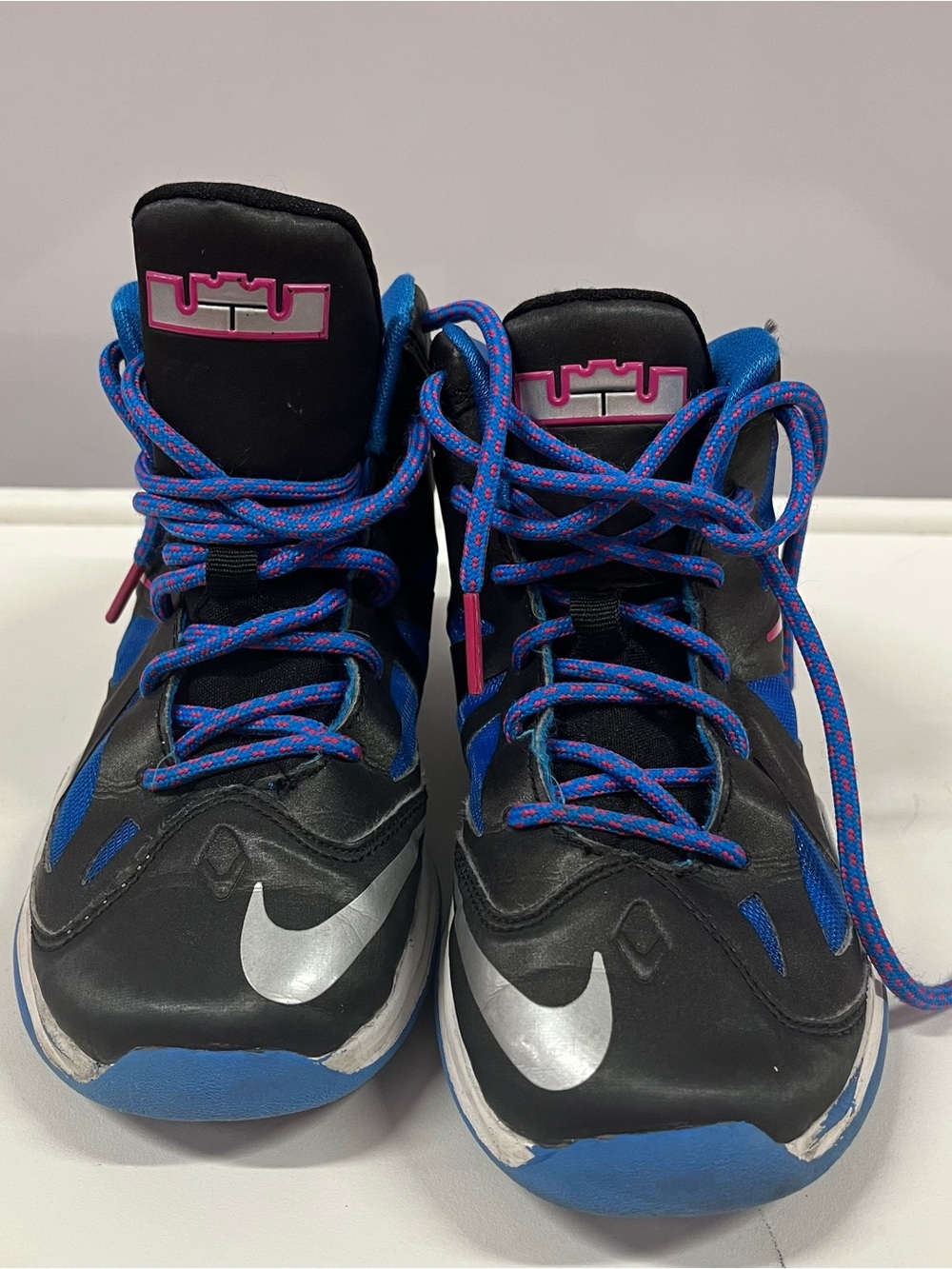 Lebron Nike Kids Sneakers in Black, Blue & Pink Accent